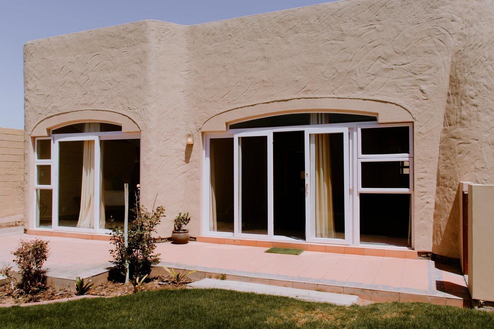 Desert Dreams Bed And Breakfast Cc Walvis Bay Exterior photo